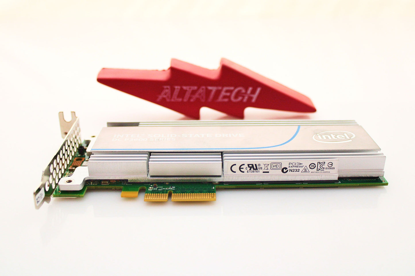 ORACLE 7090698 1.6TB FLASH ACCELERATOR F160, Used