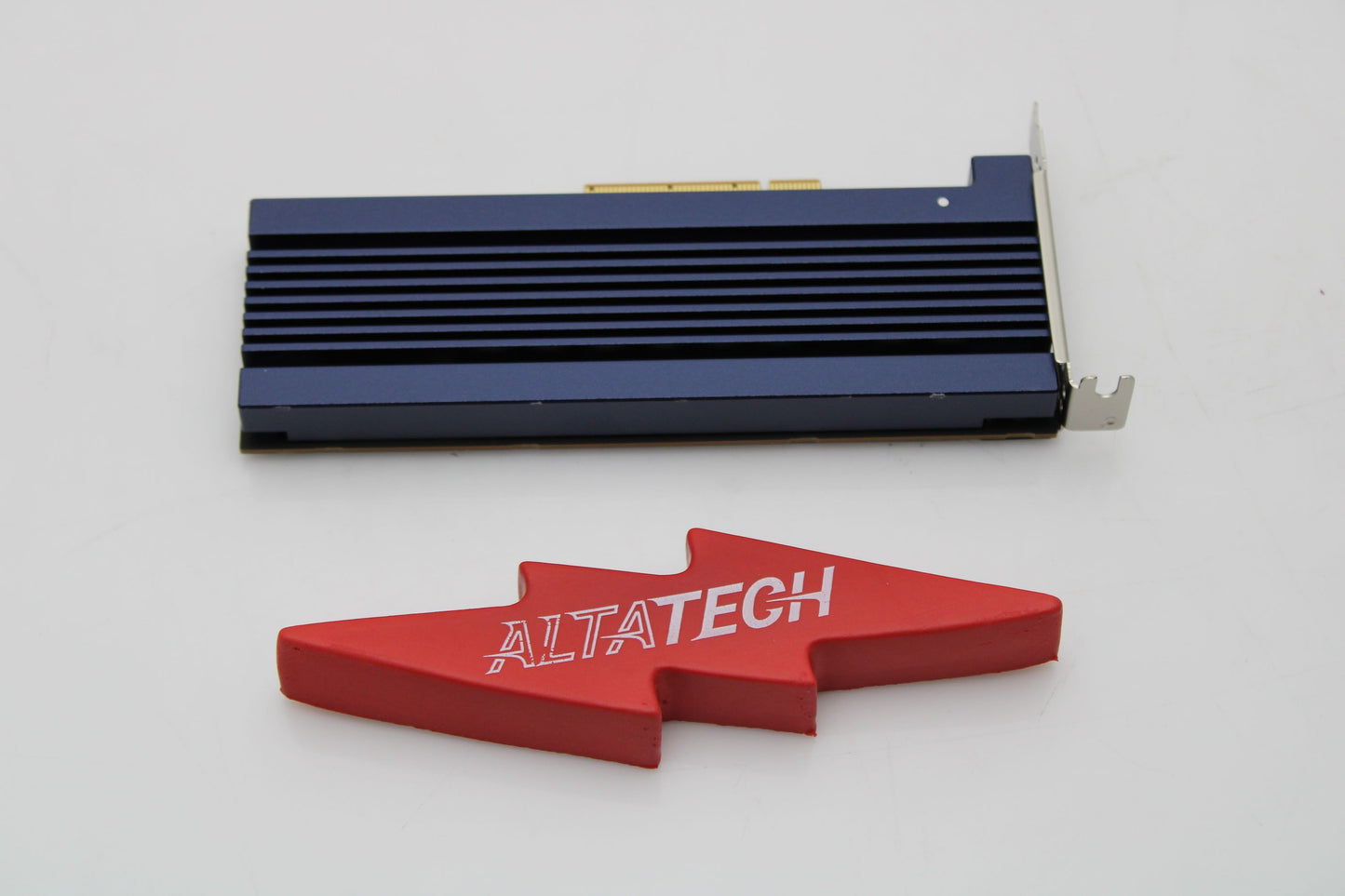 Samsung MZPLL6T4HMLA-00AD3_NEW 6.4TB SSD NVME PCIE HHHL MU, New No Box