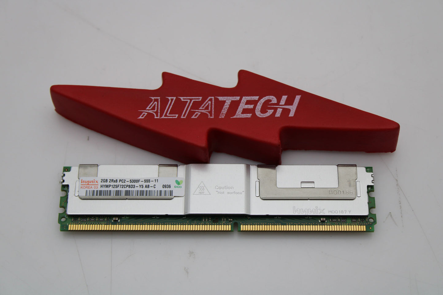 Sun Microsystems 371-3068 2GB PC-5300 DDR2 DIMM, Used