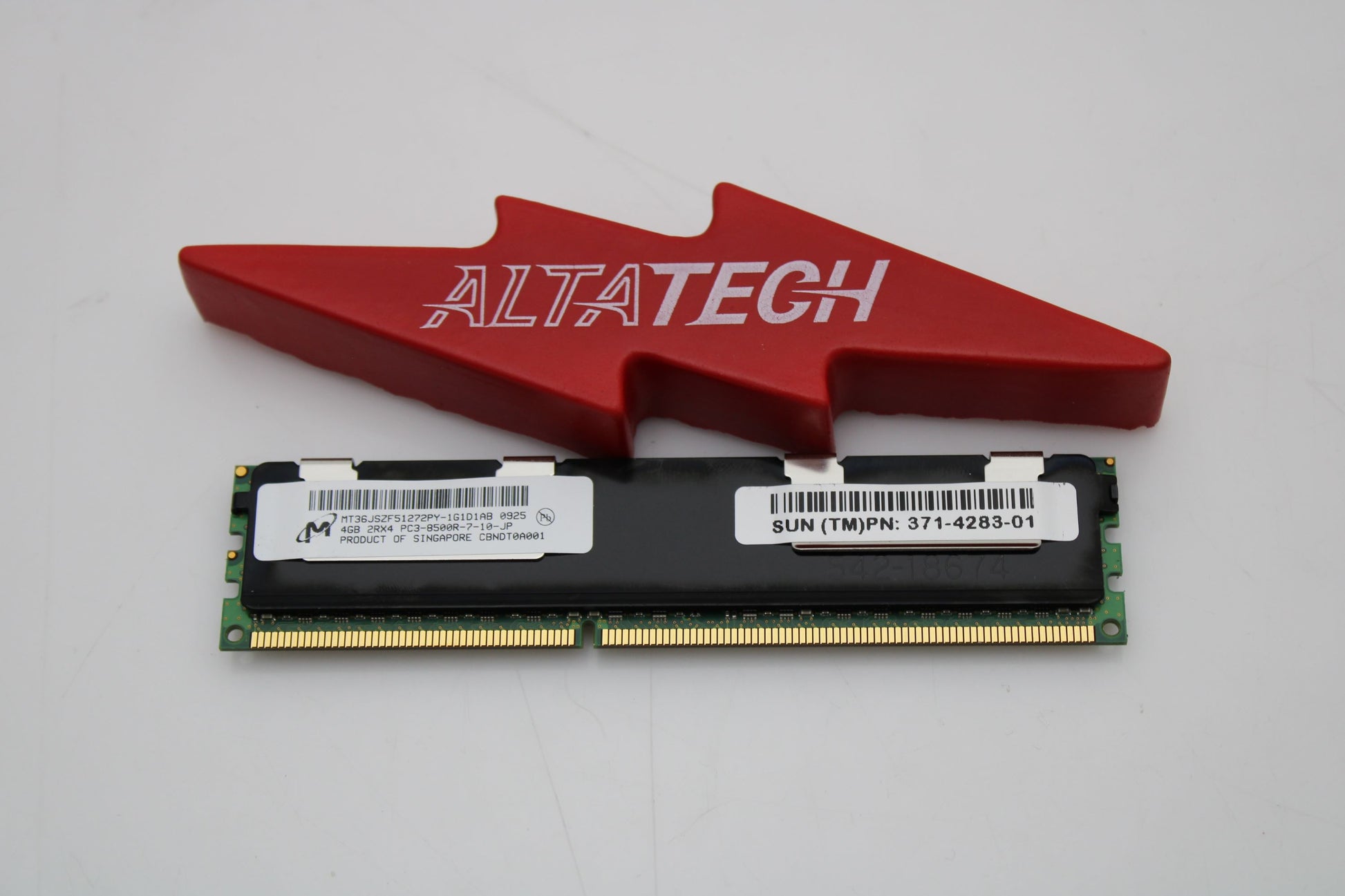 Sun Microsystems 371-4283 4GB REGISTERED DDR3-1066 DIMM, Used