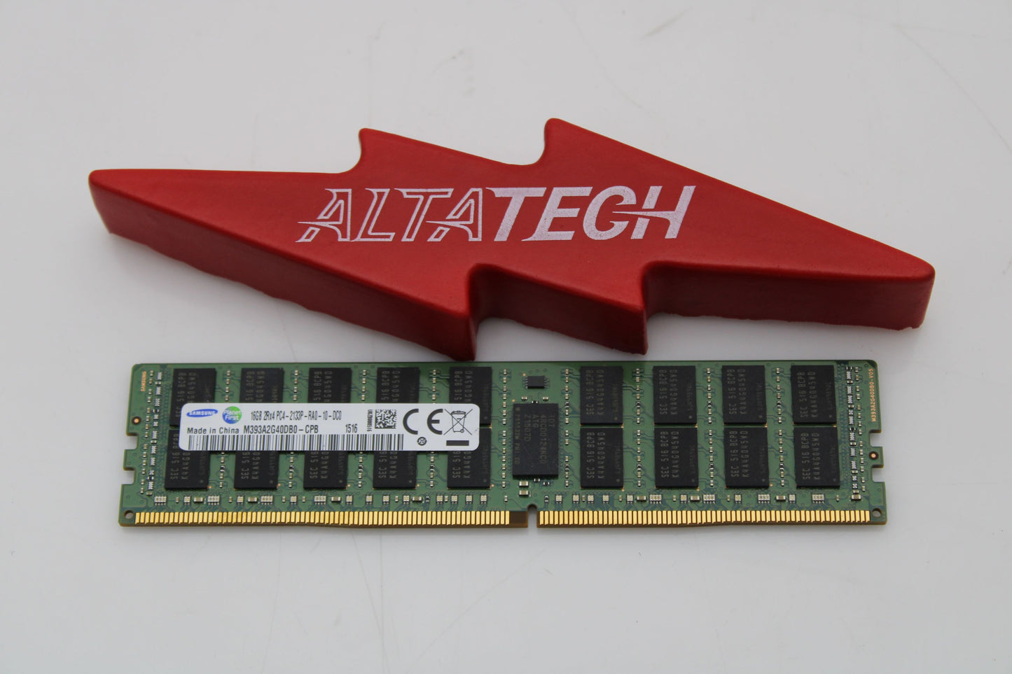 SuperMicro MEM-DR416L-HL01-ER21 16GB PC4-17000P DDR4-2133 2RX4 ECC, Used