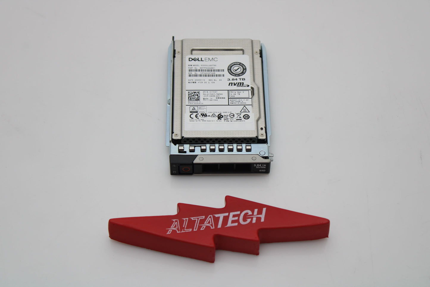 Toshiba SDFPF84DAB01 Kioxia/Toshiba SDFPF84DAB01 3.84TB SSD NVME 2.5 RI U.2 EXPRESS G14 Dell 17C57, Used